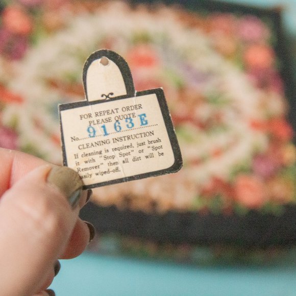 VINTAGE Petite Point Floral Tapestry Gold Trim Chain Mini Hand Bag - Picture 6 of 9